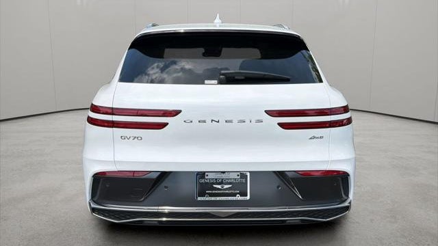 2026 Genesis GV70 2.5T Standard