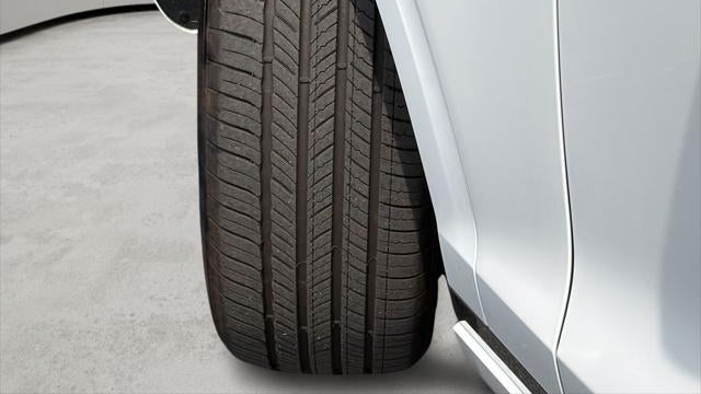 2026 Genesis GV70 2.5T Standard