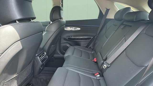 2026 Genesis GV70 2.5T Standard