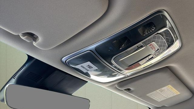 2026 Genesis GV70 2.5T Standard