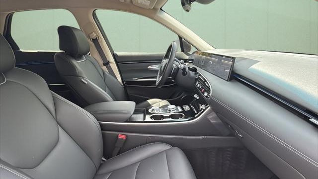 2026 Genesis GV70 2.5T Standard