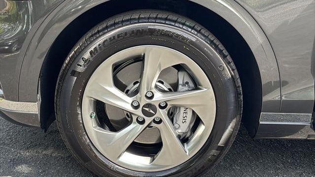 2026 Genesis GV70 2.5T Standard