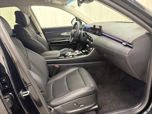 2026 Genesis Gv70 - $42,999