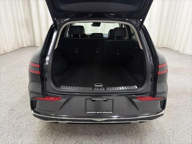 2026 Genesis Gv70 - $42,999