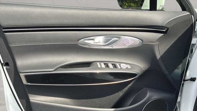 2026 Genesis GV70 2.5T Standard