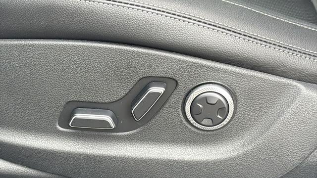 2026 Genesis GV70 2.5T Standard