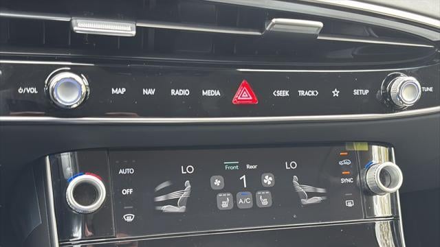 2026 Genesis GV70 2.5T Standard