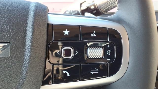 2026 Genesis GV70 2.5T Standard