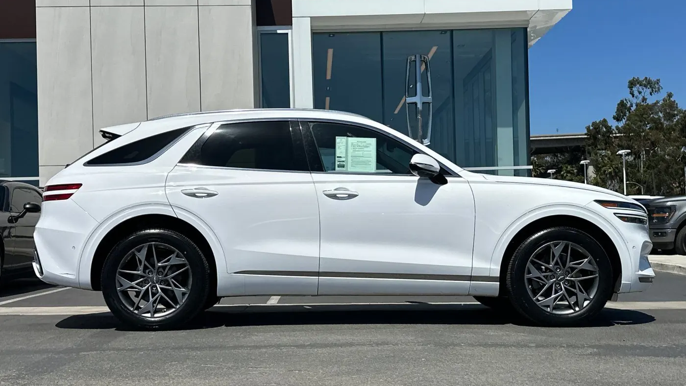 2022 Genesis GV70 2.5T Standard