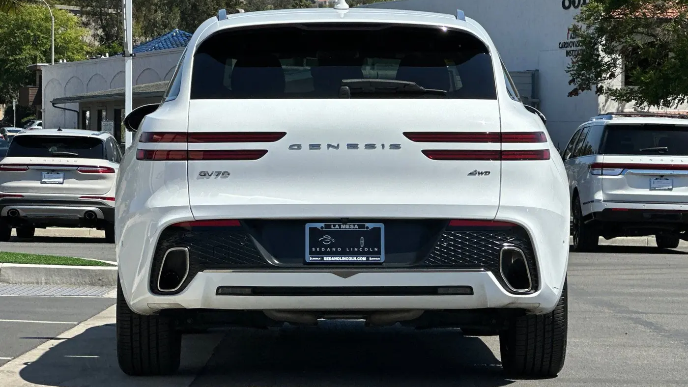 2022 Genesis GV70 2.5T Standard