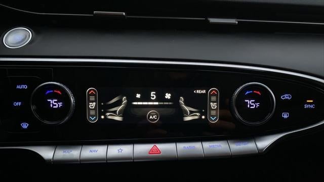 2022 Genesis GV70 2.5T Standard