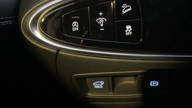 2022 Genesis GV70 2.5T Standard