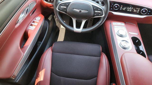 2023 Genesis GV70 2.5T Standard
