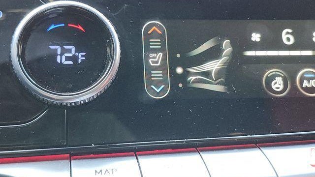 2023 Genesis GV70 2.5T Standard