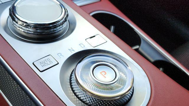 2023 Genesis GV70 2.5T Standard