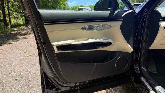 2023 Genesis GV70 2.5T Standard