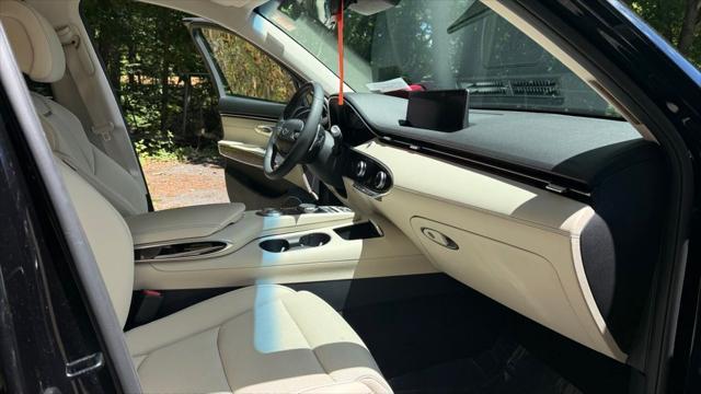 2023 Genesis GV70 2.5T Standard