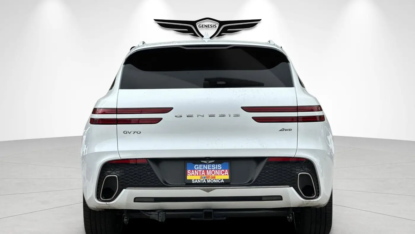 2023 Genesis GV70 2.5T Standard