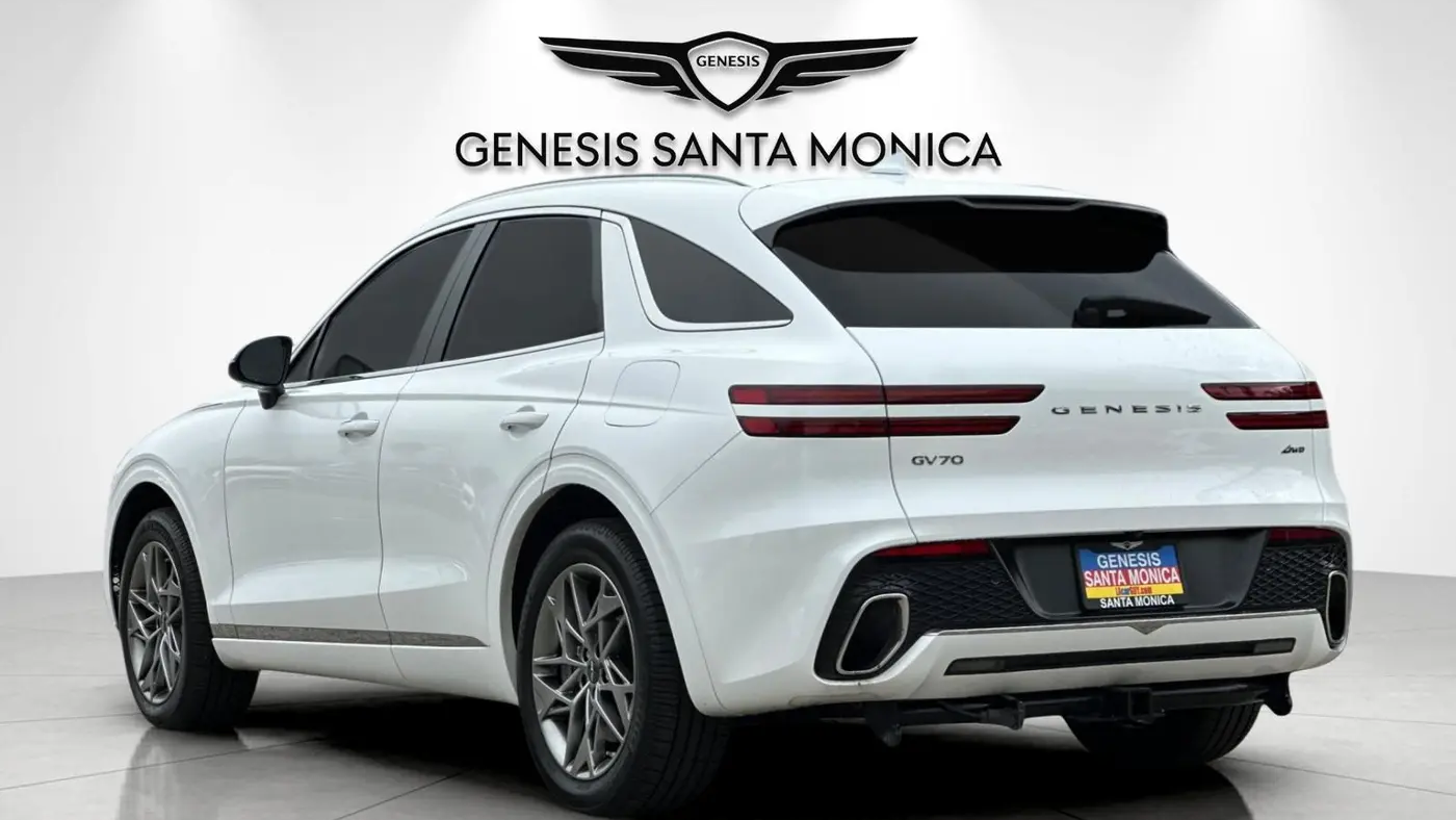 2023 Genesis GV70 2.5T Standard