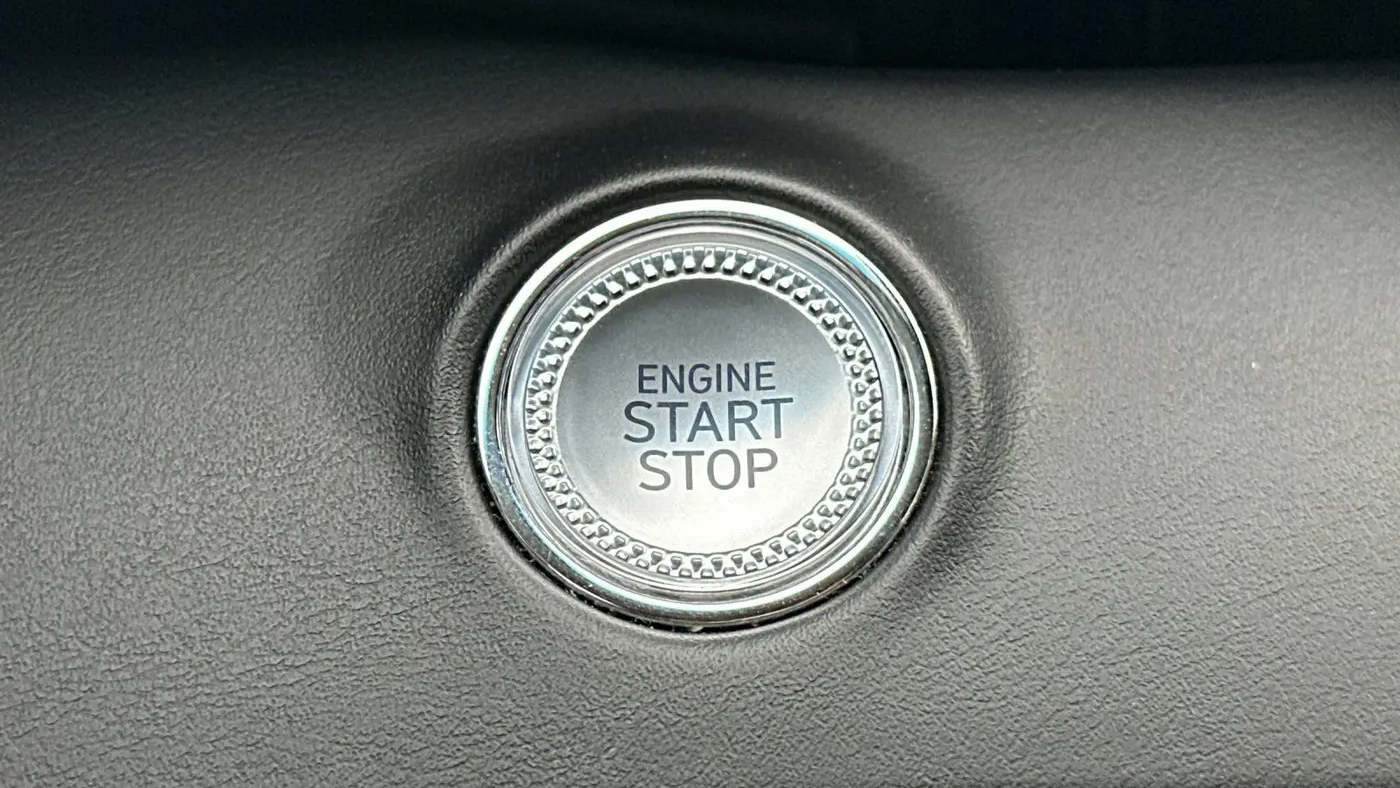 2023 Genesis GV70 2.5T Standard