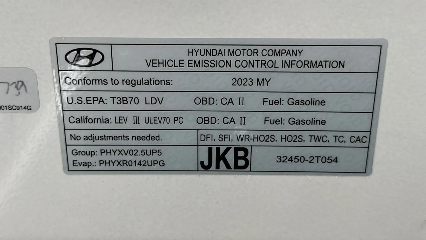 2023 Genesis GV70 2.5T Standard