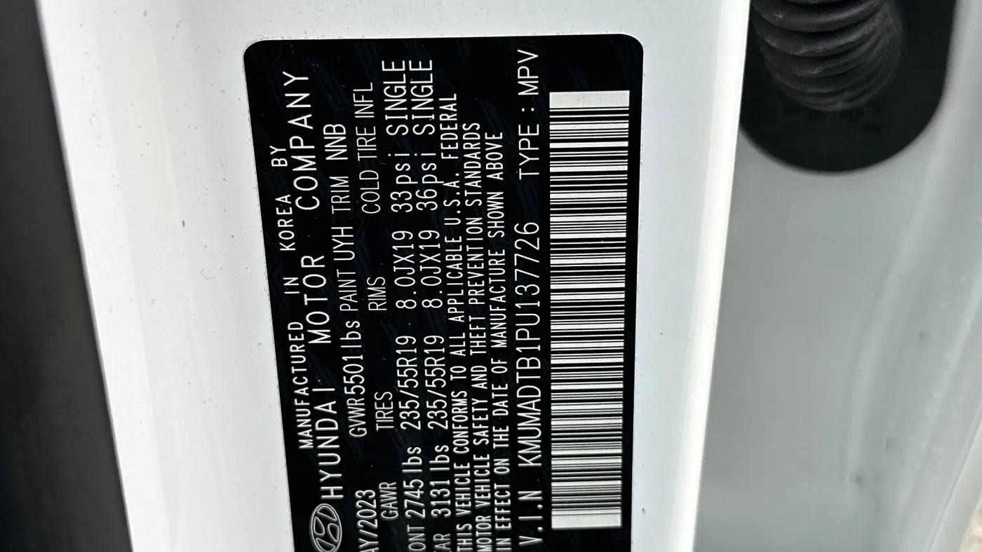 2023 Genesis GV70 2.5T Standard