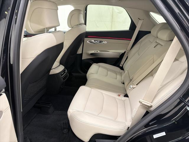 2026 Genesis Gv70 - $49,999