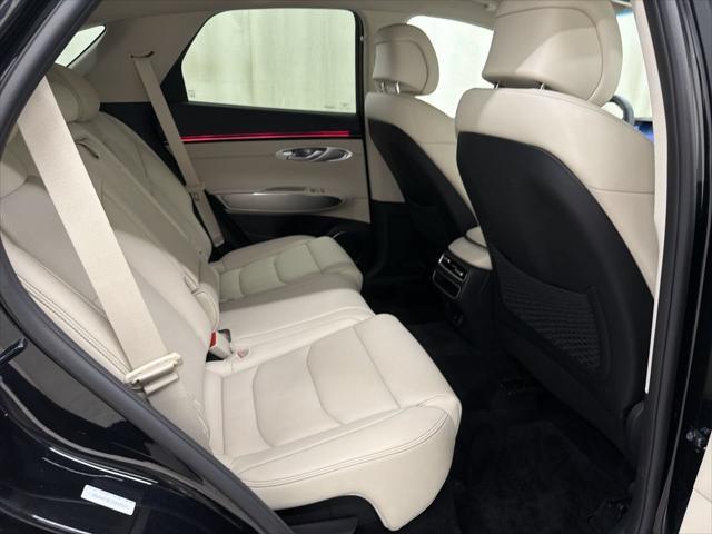 2026 Genesis Gv70 - $49,999
