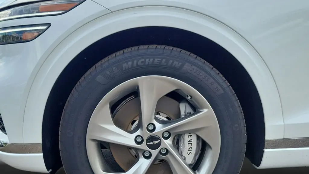 2026 Genesis GV70 2.5T Select
