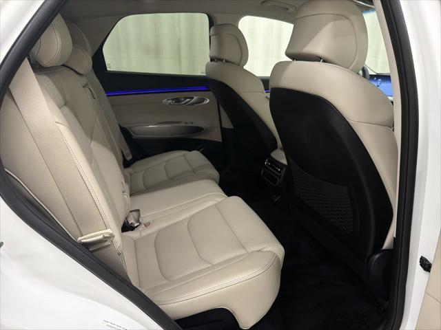 2026 Genesis Gv70 - $46,999