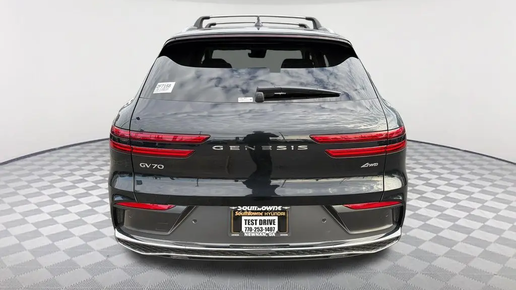 2026 Genesis GV70 2.5T Standard