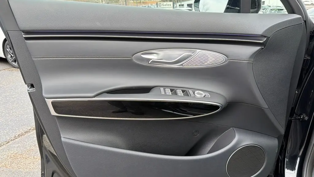 2026 Genesis GV70 2.5T Standard