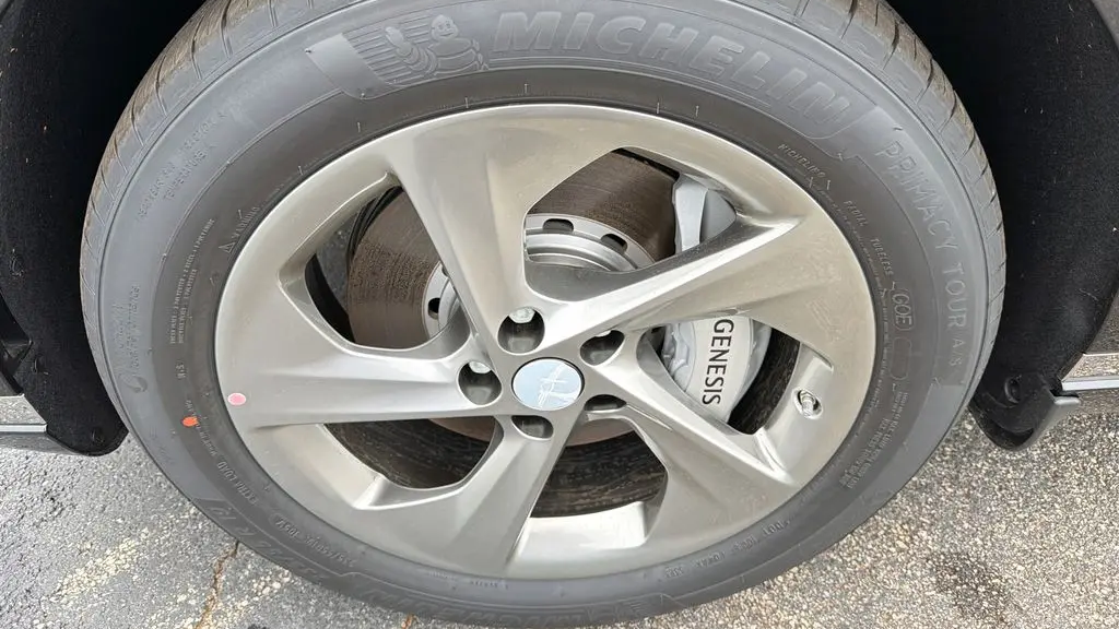 2026 Genesis GV70 2.5T Standard