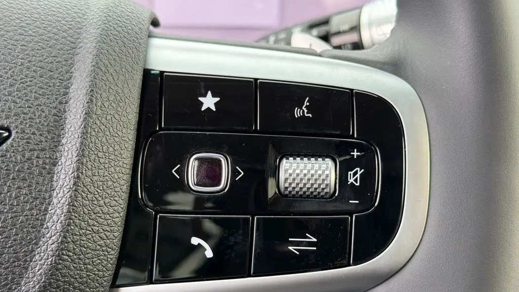 2026 Genesis GV70 2.5T Standard