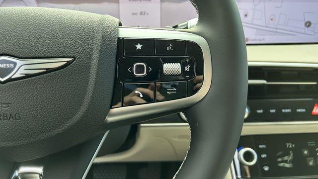 2026 Genesis GV70 2.5T Select