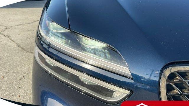 2022 Genesis GV70 2.5T Standard