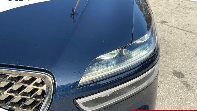 2022 Genesis GV70 2.5T Standard
