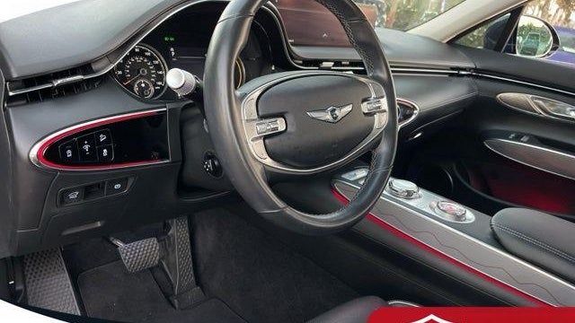 2022 Genesis GV70 2.5T Standard
