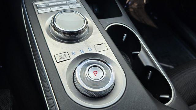 2023 Genesis GV70 2.5T Standard