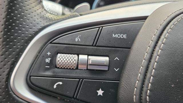 2023 Genesis GV70 2.5T Standard