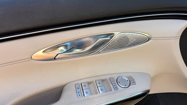 2023 Genesis GV70 2.5T Standard
