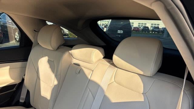 2023 Genesis GV70 2.5T Standard