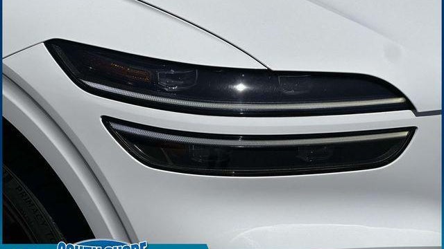 2023 Genesis GV70 2.5T Standard