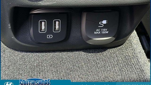2023 Genesis GV70 2.5T Standard