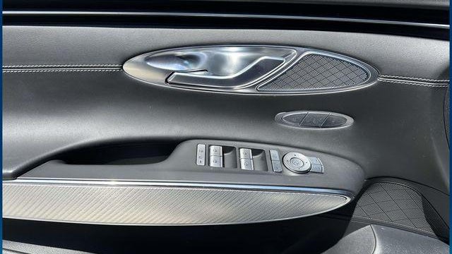 2023 Genesis GV70 2.5T Standard