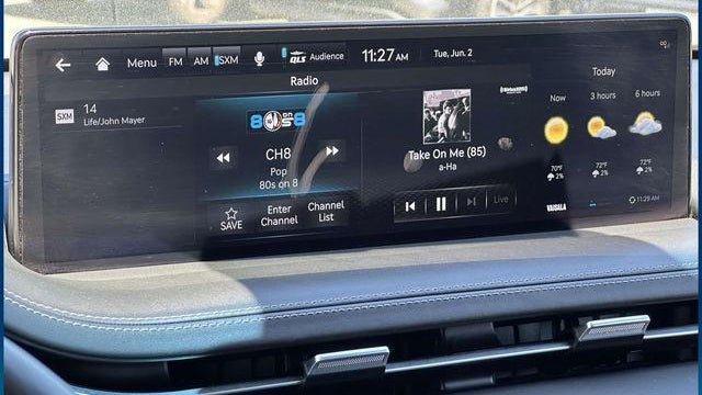 2023 Genesis GV70 2.5T Standard
