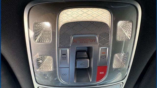 2023 Genesis GV70 2.5T Standard