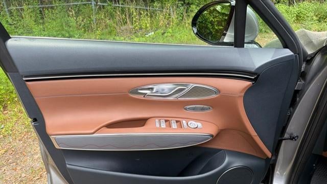 2023 Genesis GV70 2.5T Standard