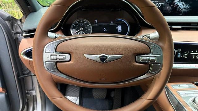 2023 Genesis GV70 2.5T Standard
