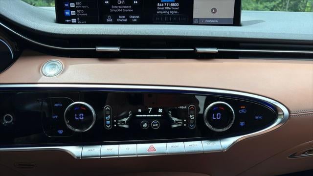 2023 Genesis GV70 2.5T Standard